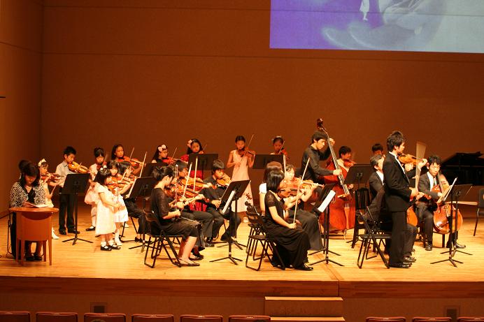 おはなしコンサート「名曲えほん」写真24